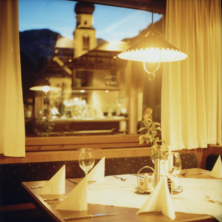 Alfonsstueberl - Ferienwohnungen & Restaurant Innervillgraten Esterno foto