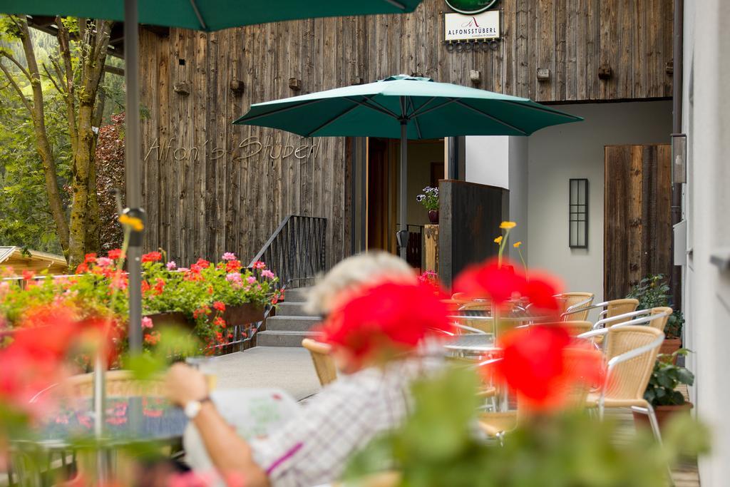 Alfonsstueberl - Ferienwohnungen & Restaurant Innervillgraten Esterno foto