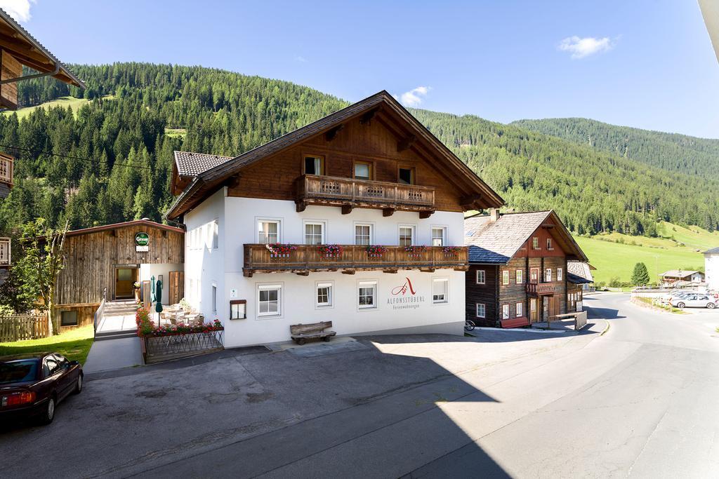 Alfonsstueberl - Ferienwohnungen & Restaurant Innervillgraten Esterno foto